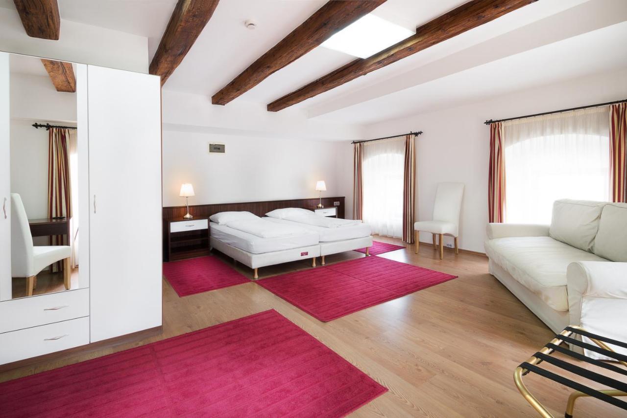 Bed and Breakfast Rubra Panzio Vác Zewnętrze zdjęcie